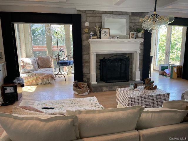 88 Dutchess Boulevard, Atlantic Beach, NY 11509