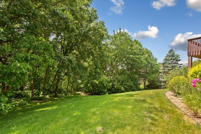 9327 Hillside Trail S, Cottage Grove, MN 55016