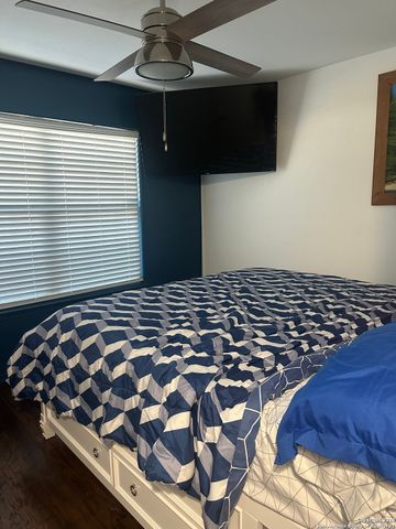 530 Belcross, San Antonio, TX 78237