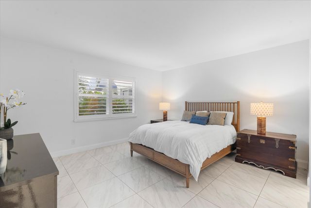 1015 Ingraham Avenue 9, Delray Beach, FL 33483