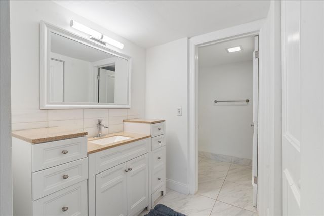 1015 Ingraham Avenue 9, Delray Beach, FL 33483