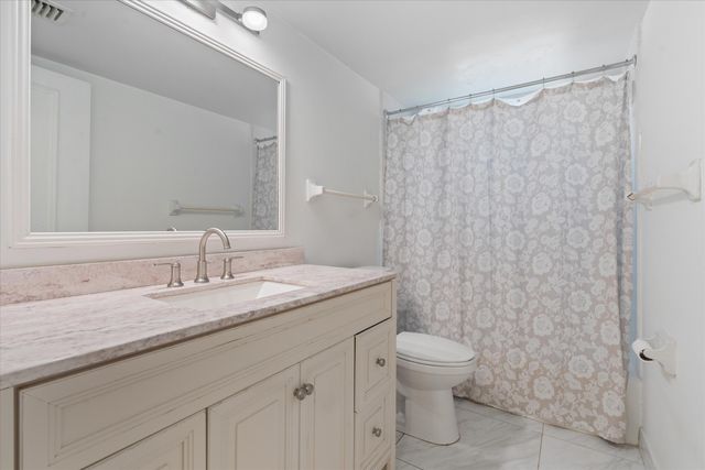 1015 Ingraham Avenue 9, Delray Beach, FL 33483