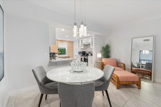 1015 Ingraham Avenue 9, Delray Beach, FL 33483