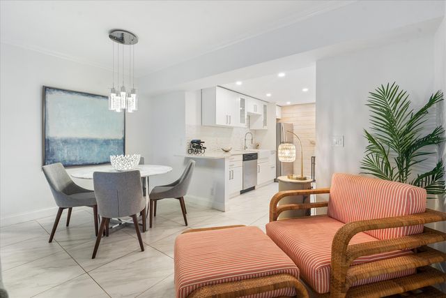 1015 Ingraham Avenue 9, Delray Beach, FL 33483