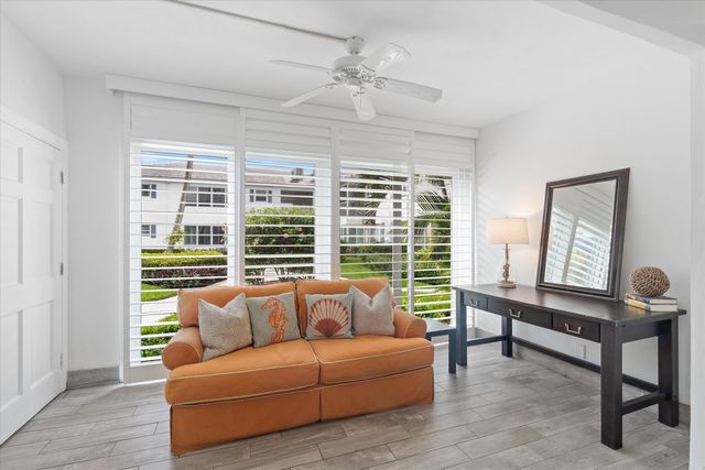 1015 Ingraham Avenue 9, Delray Beach, FL 33483