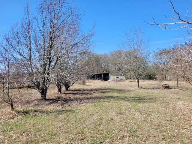 497 Fm 153, Smithville, TX 78957