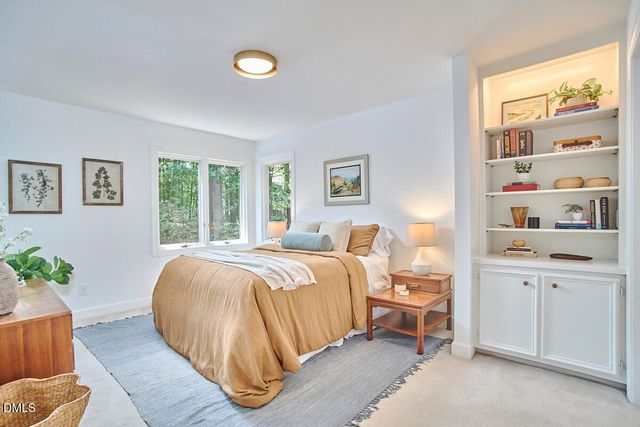 117 Ironwoods Drive, Chapel Hill, NC 27516