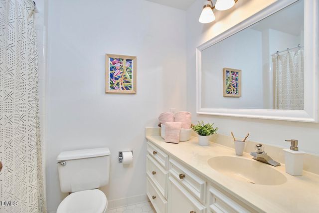 117 Ironwoods Drive, Chapel Hill, NC 27516