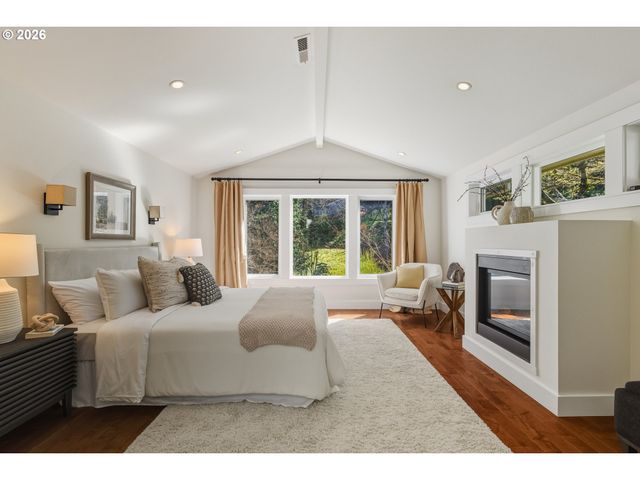 2747 GLEN HAVEN Rd, Lake Oswego, OR 97034