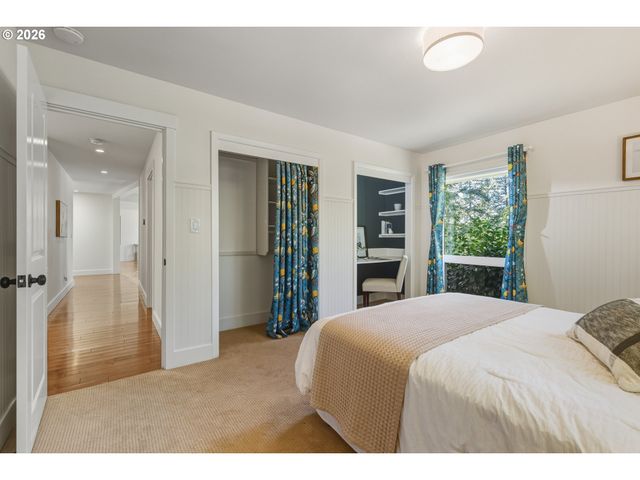 2747 GLEN HAVEN Rd, Lake Oswego, OR 97034