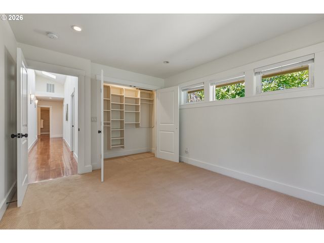 2747 GLEN HAVEN Rd, Lake Oswego, OR 97034