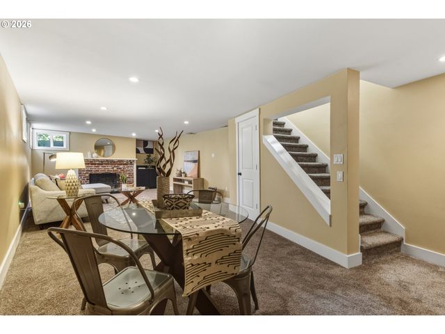 2747 GLEN HAVEN Rd, Lake Oswego, OR 97034