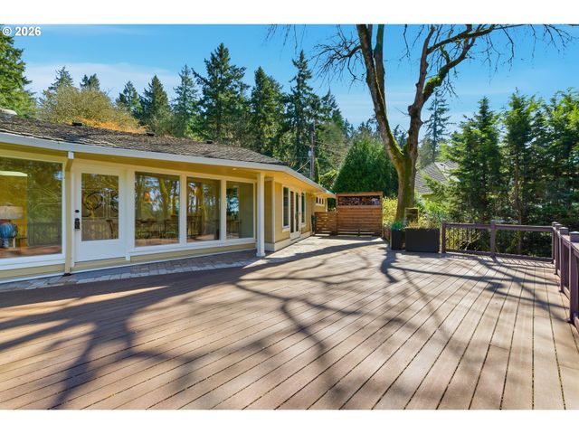 2747 GLEN HAVEN Rd, Lake Oswego, OR 97034