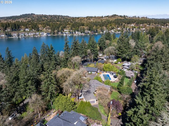 2747 GLEN HAVEN Rd, Lake Oswego, OR 97034