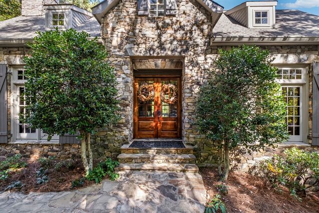 81 Flycatcher Point, Big Canoe, GA 30143