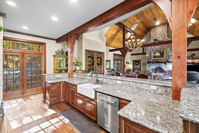 81 Flycatcher Point, Big Canoe, GA 30143