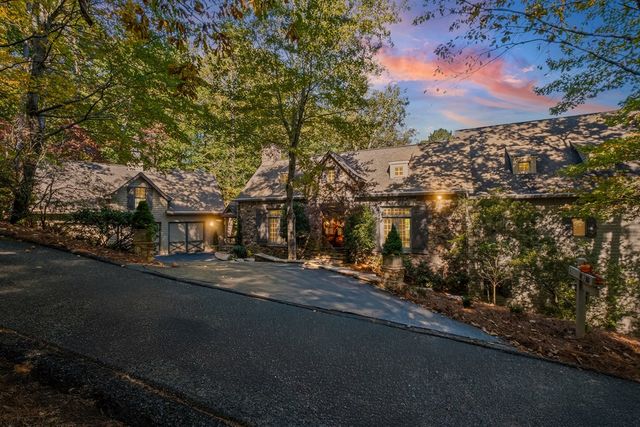 81 Flycatcher Point, Big Canoe, GA 30143