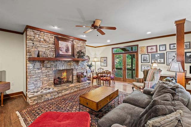 81 Flycatcher Point, Big Canoe, GA 30143