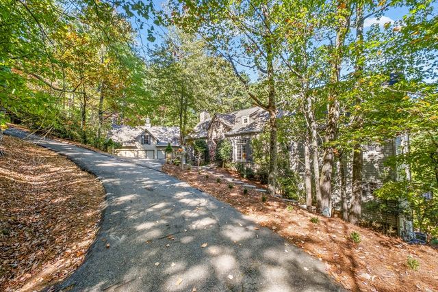 81 Flycatcher Point, Big Canoe, GA 30143