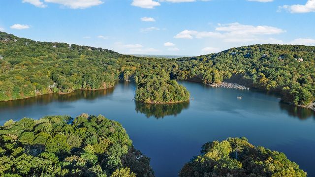 81 Flycatcher Point, Big Canoe, GA 30143