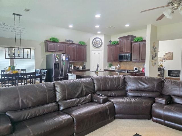 13216 Moonlit Lake Lane, Pearland, TX 77584