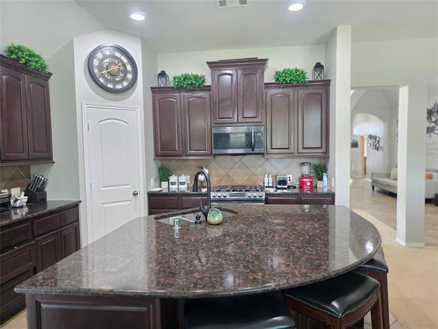 13216 Moonlit Lake Lane, Pearland, TX 77584