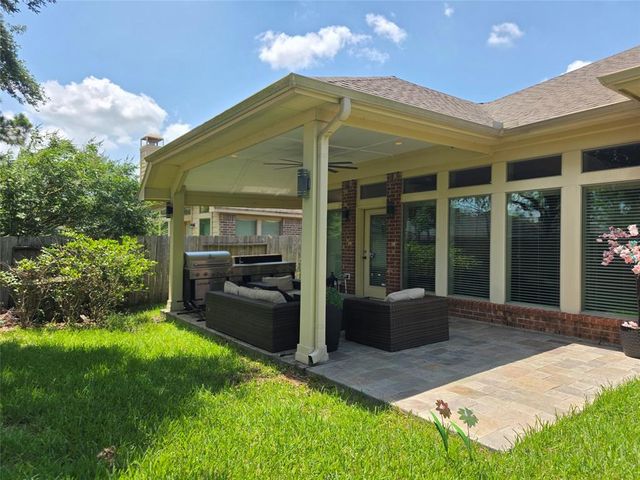 13216 Moonlit Lake Lane, Pearland, TX 77584