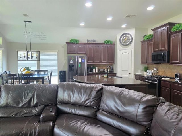 13216 Moonlit Lake Lane, Pearland, TX 77584