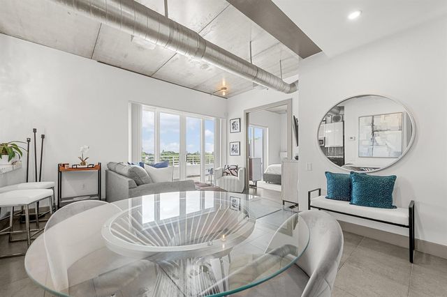 111 SE 2nd Street 302, Delray Beach, FL 33444