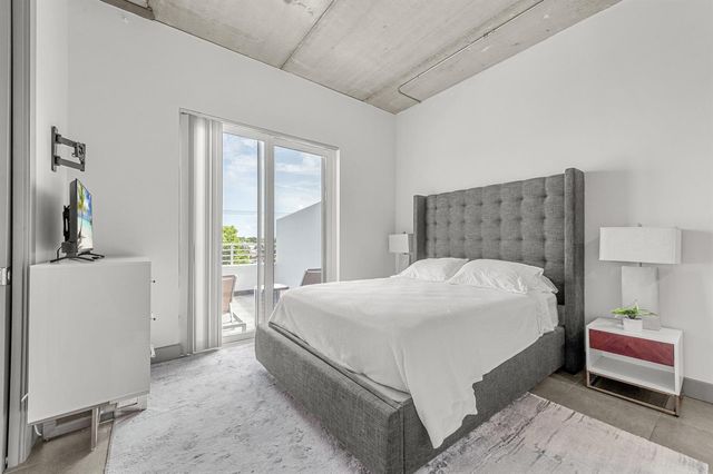 111 SE 2nd Street 302, Delray Beach, FL 33444