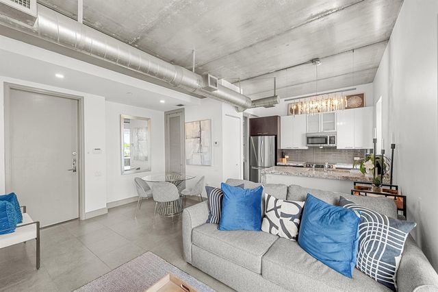 111 SE 2nd Street 302, Delray Beach, FL 33444