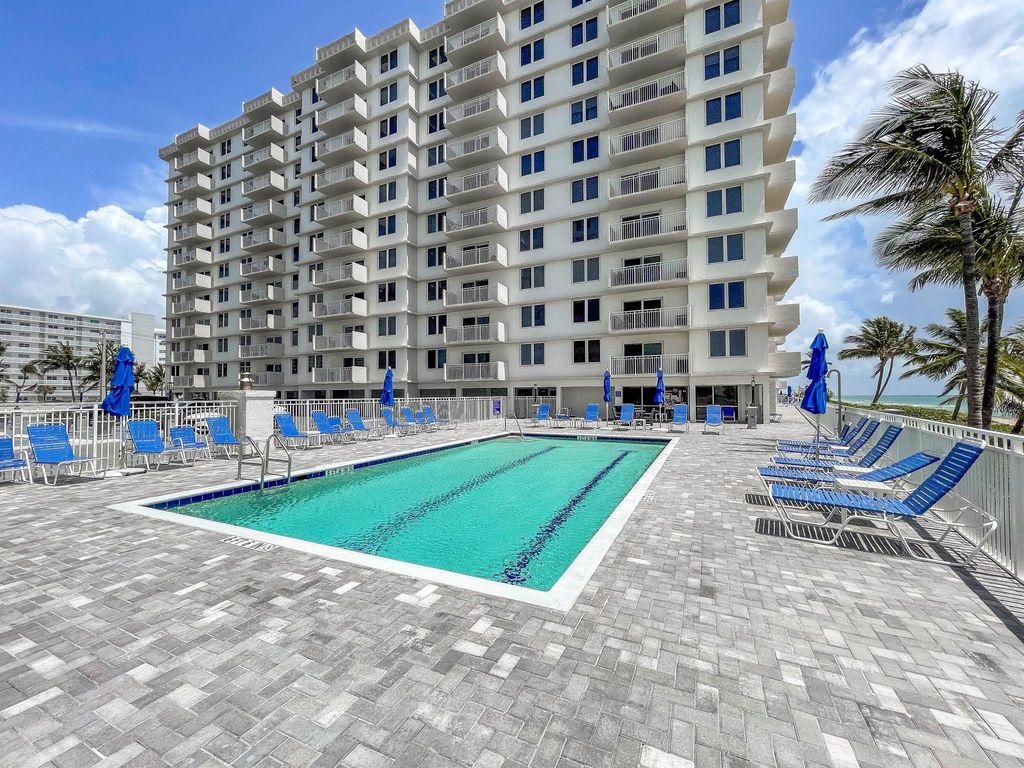 Image 19 of property listing at 3221 S Ocean Boulevard 501, Highland Beach, FL 33487