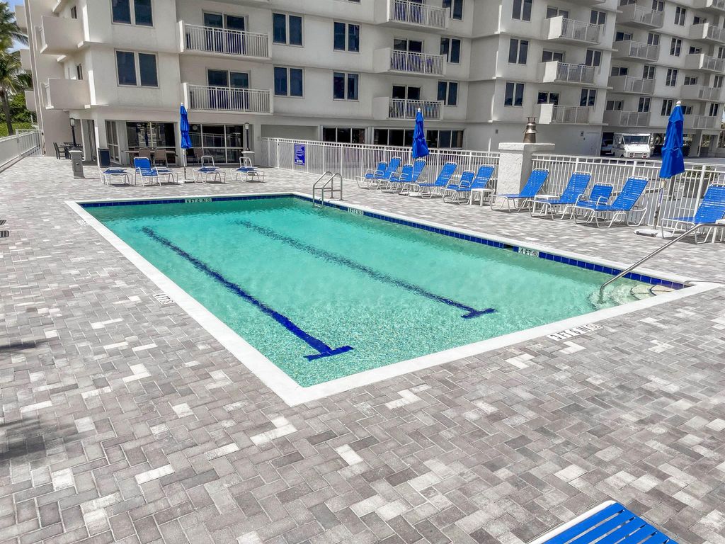 Image 20 of property listing at 3221 S Ocean Boulevard 501, Highland Beach, FL 33487