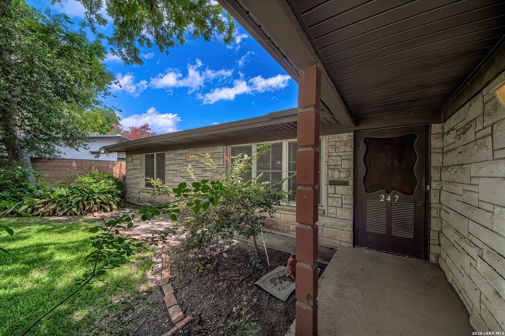 247 Tophill, San Antonio, TX 78209