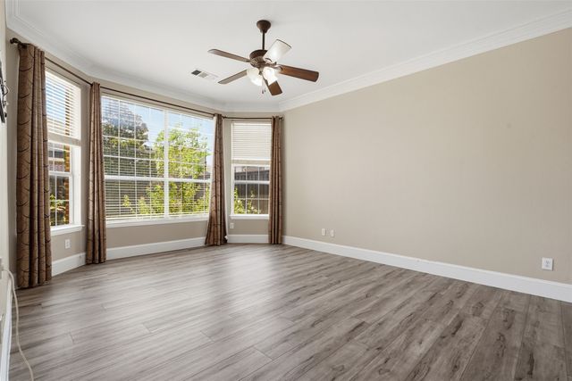 2310 Queen Morgan Lane, Lewisville, TX 75056