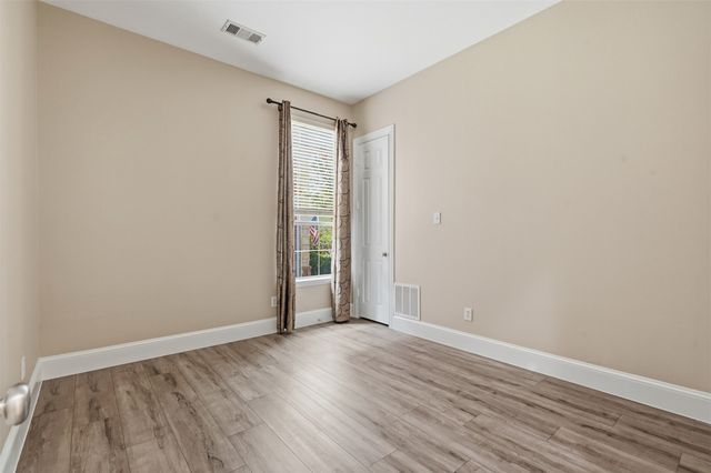 2310 Queen Morgan Lane, Lewisville, TX 75056