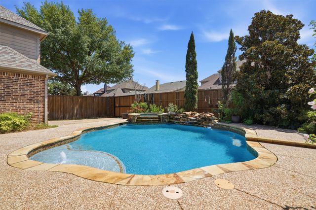 2310 Queen Morgan Lane, Lewisville, TX 75056