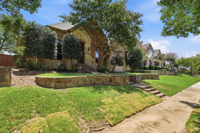 2310 Queen Morgan Lane, Lewisville, TX 75056