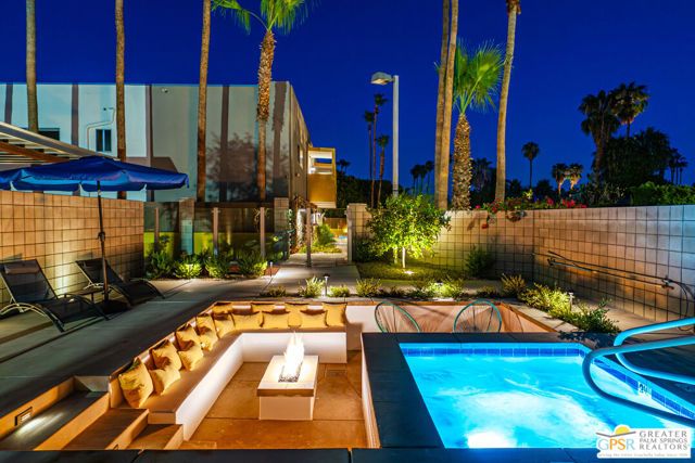 588 E San Lorenzo Road 104, Palm Springs, CA 92264