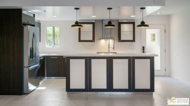 588 E San Lorenzo Road 104, Palm Springs, CA 92264