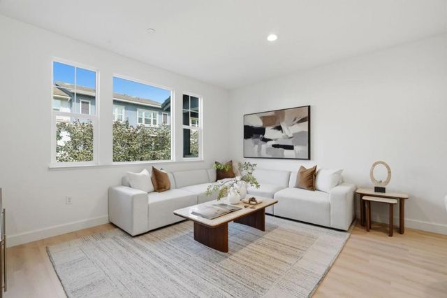 113 Lemmon Terrace, Sunnyvale, CA 94086
