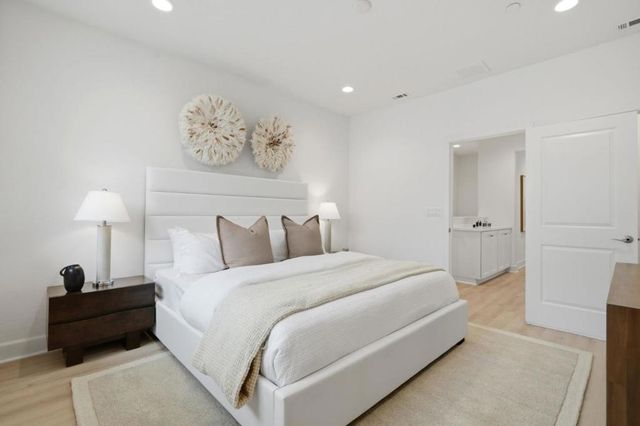 113 Lemmon Terrace, Sunnyvale, CA 94086