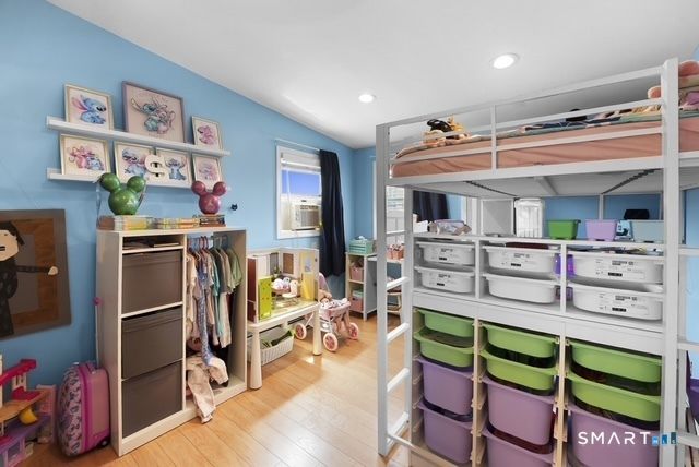 15 Corona Drive, Milford, CT 06460