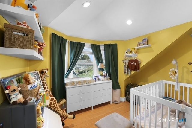 15 Corona Drive, Milford, CT 06460