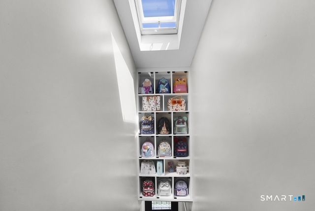 15 Corona Drive, Milford, CT 06460