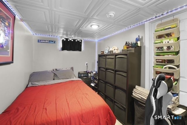 15 Corona Drive, Milford, CT 06460