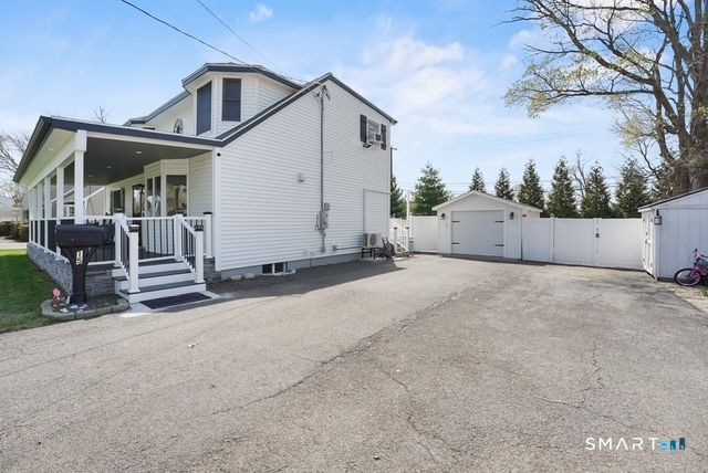 15 Corona Drive, Milford, CT 06460