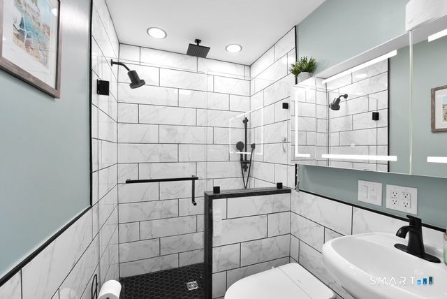 15 Corona Drive, Milford, CT 06460