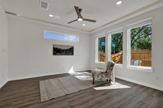 104 Creekside TRL 503, Kyle, TX 78640