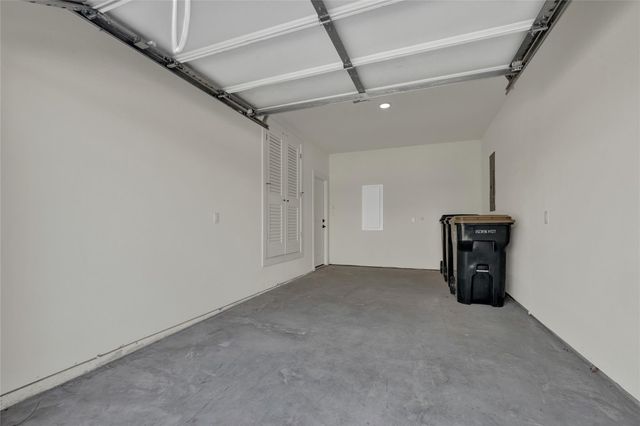 104 Creekside TRL 503, Kyle, TX 78640